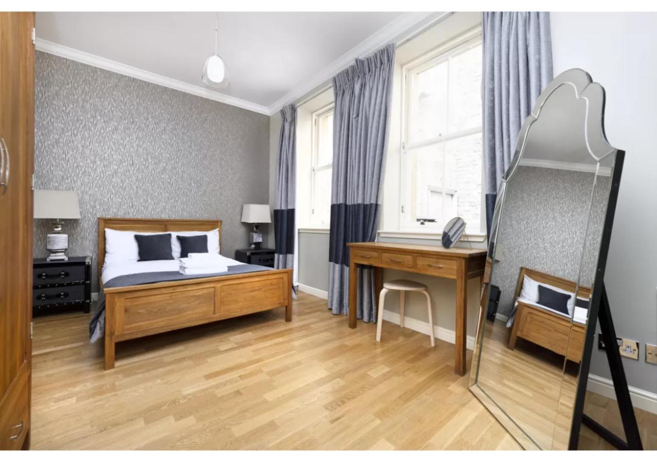 Royal Mile Apartments By Joivy Edimburgo Exterior foto